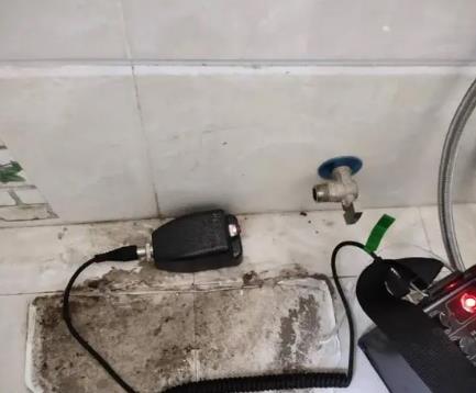 孟连屋顶漏水维修公司分享下卫生间漏水的危害及解决方法
